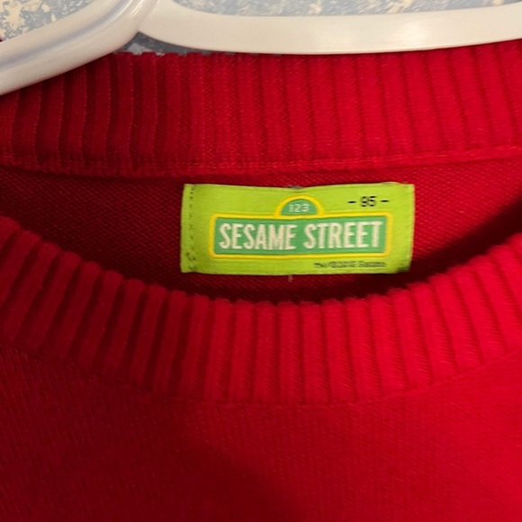 Sesame Street Elmo Sweater with cherries - Picture 3 of 5